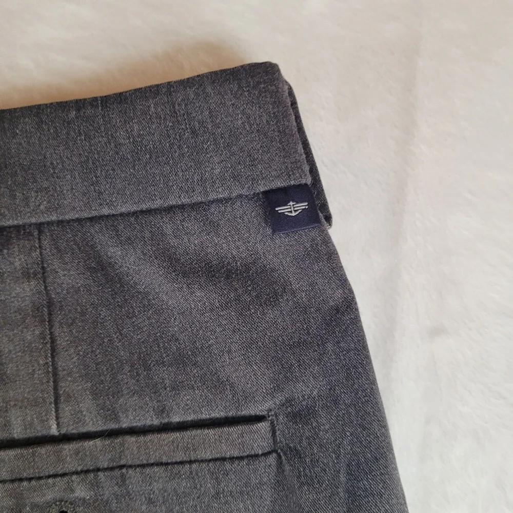 Dockers Mens Relaxed Fit Flat Front Chino Pants Gray 36x34 Cotton Blend 0121